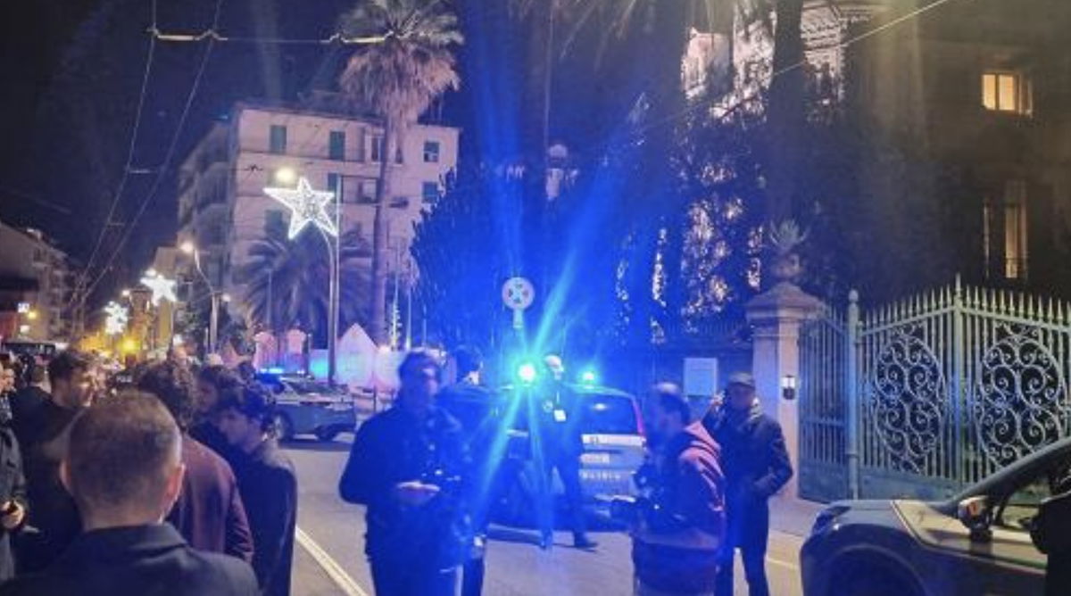 Allarme bomba a Sanremo: erano presenti tutti i cantanti che sono stati evacuati article-post