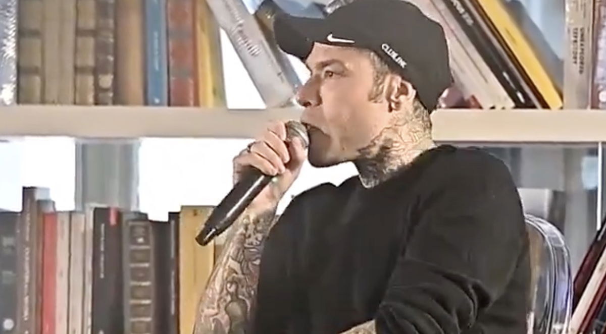 Fedez sulla sua salute mentale: “Prendevo 7 psicofarmaci al giorno” article-post