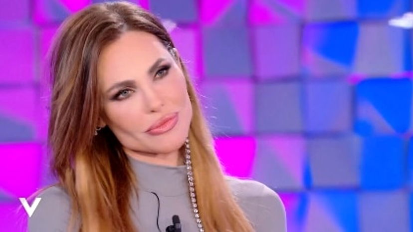 Milioni al Casinò, conto a Singapore, negligenza: le presunte accuse di Ilary contro Totti preview