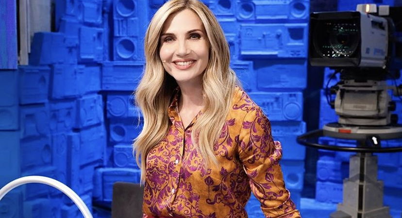 Lorella Cuccarini parla di Mew e rivela cosa le hanno detto Maria e i suoi alunni in previsione di Sanremo preview