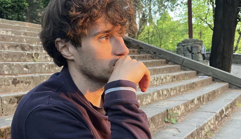 Firenze, coppia gay aggredita per un bacio: “Hanno 19 e 20 anni, sono stati presi a botte” preview