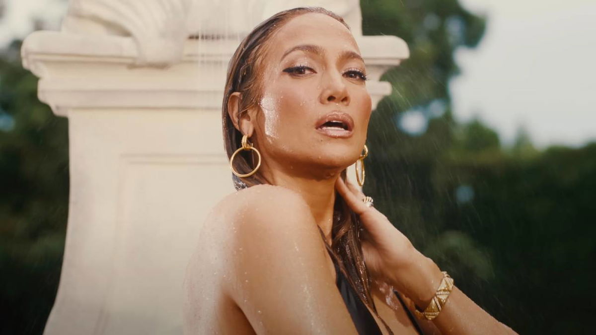 Jennifer Lopez: debutto tremendo e problemi con le vendite del tour article-post