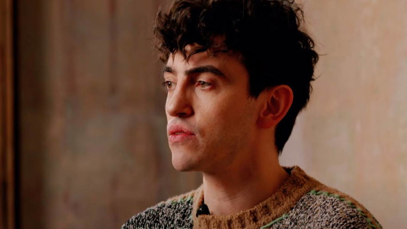 Michele Bravi parla del suo fidanzato e del vip per cui ha una cotta preview