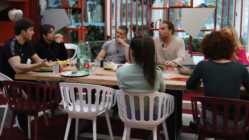 Minaccia di abbandonare il Grande Fratello, lo sfogo: “Pago la penale!” preview