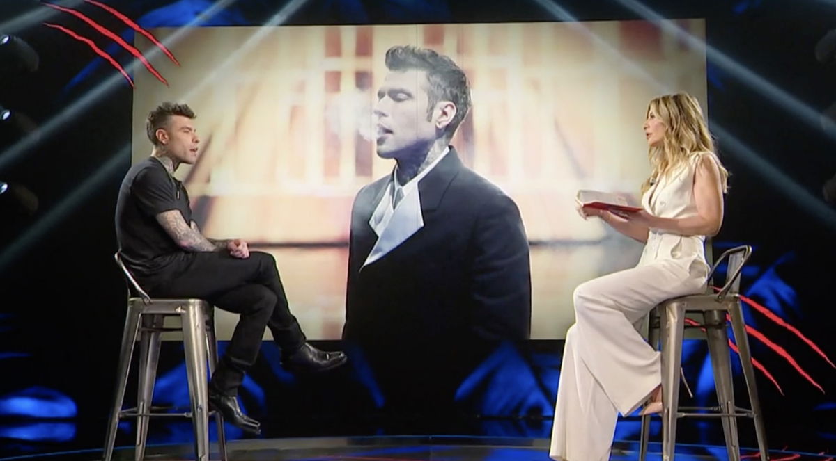 Fedez a Belve svela il suo pregio, il suo difetto e confessa: “Soffro le critiche” article-post