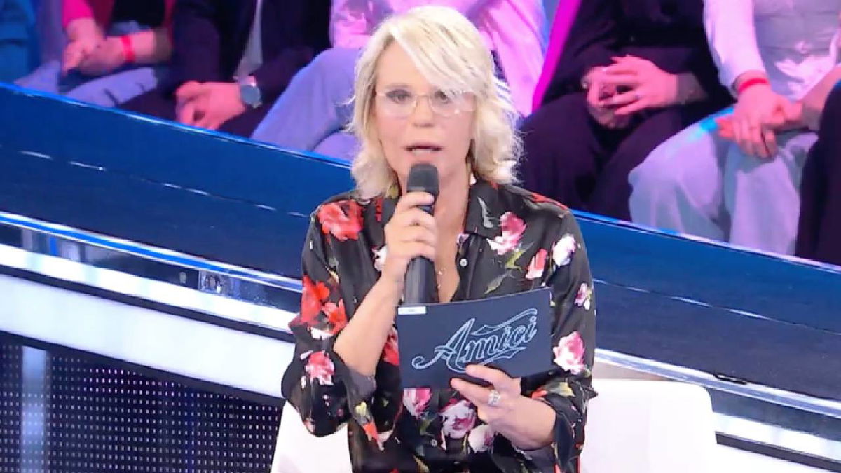 Infortunio ad Amici: allieva deve abbandonare il programma, in extremis viene trovata una strana soluzione article-post