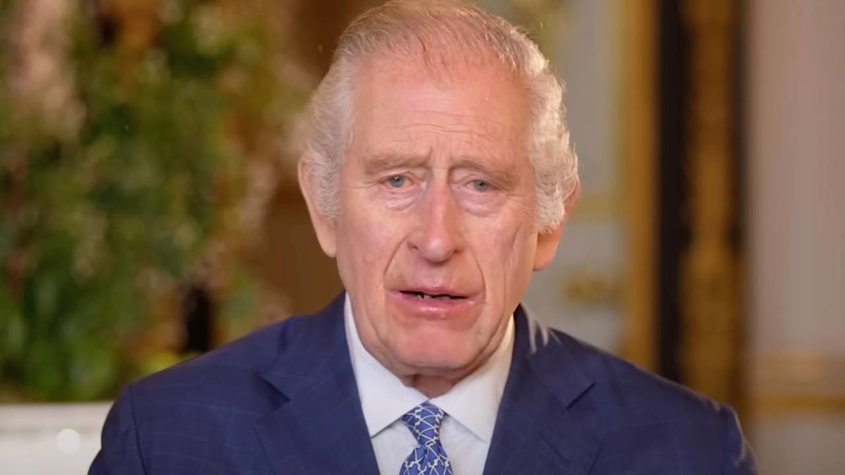 Re Carlo, aggiornati i piani per il funerale: “Sta molto male, è peggiorato” article-post
