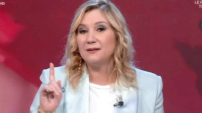 Serena Bortone si arrabbia in diretta: “Basta, adesso mi sto scocciando!” article-post