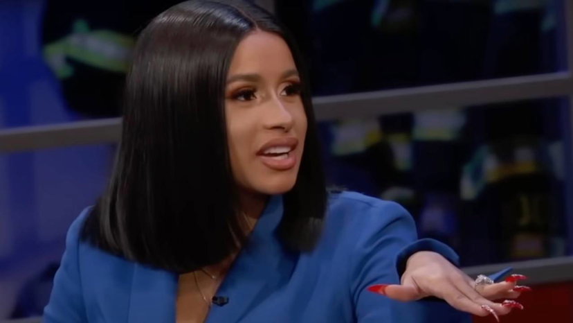 Cardi B si improvvisa psicologa: “Non tuti nascono gay, ecco come molti lo diventano” preview