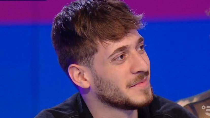 Ex professore di Amici contro Holden: “Deve essere eliminato dal serale” preview