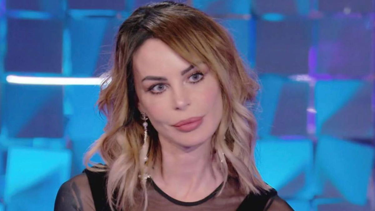 Nina Moric: il nuovo amore è un naufrago dell’ultima edizione de L’Isola dei Famosi article-post