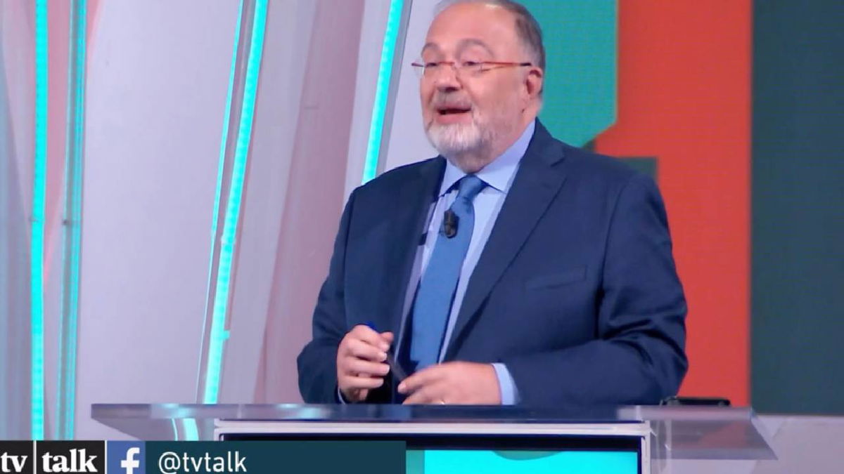 Nuova conduttrice per Tv Talk: chi prenderà il posto di Massimo Berbardini article-post