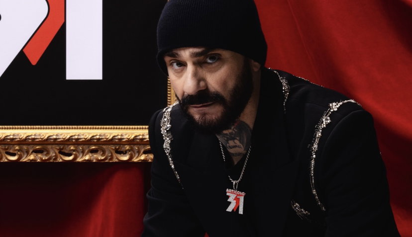 J-Ax: “Non ho rispetto per chi ha un figlio e fa la vita spericolata” preview