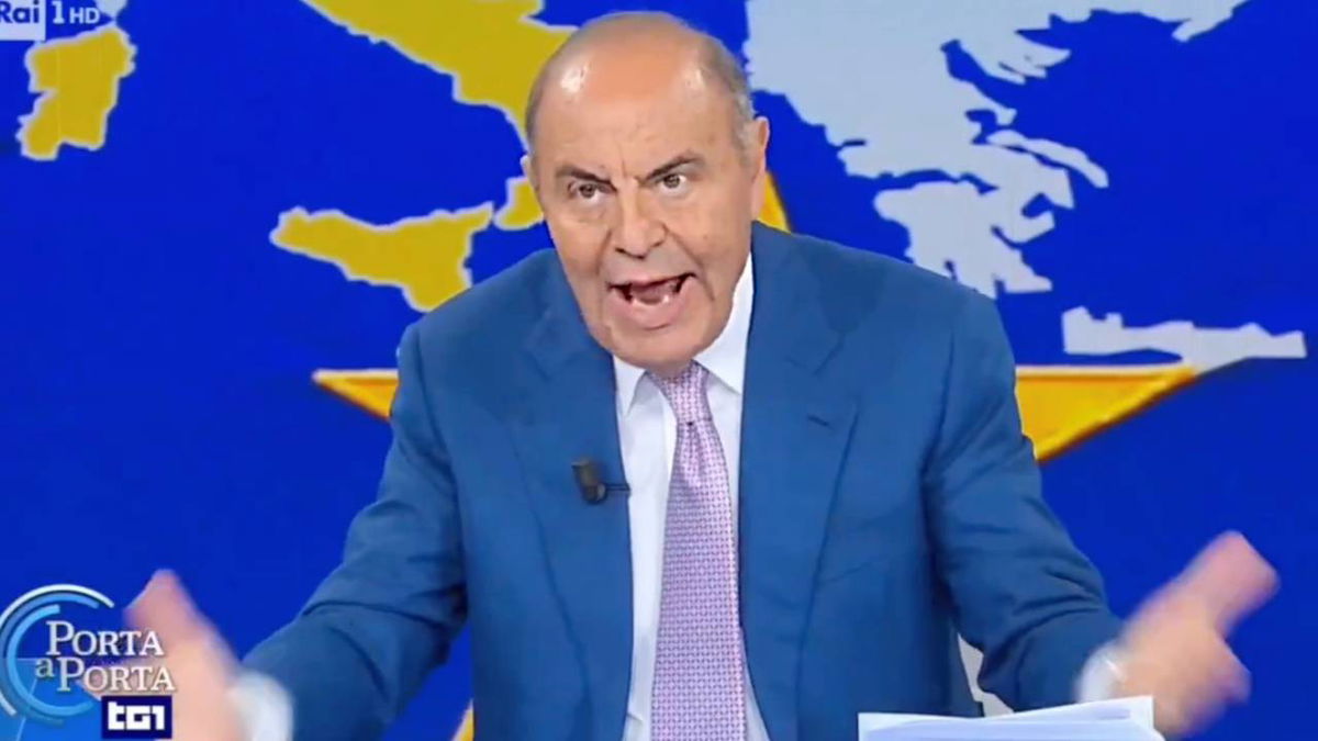 Bruno Vespa perde la pazienza e sbotta contro gli autori: “La smettete?” article-post
