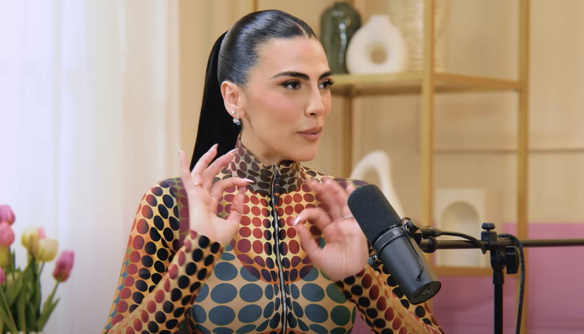Giulia Salemi sulle sue amiche famose: “Mondo ipocrita e falsi convenevoli” article-post