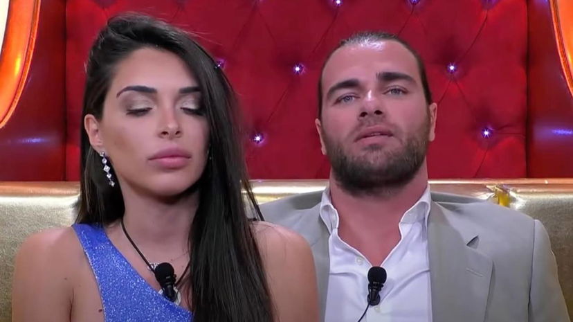 Sergio D’Ottavi chiude con Greta: “Bugie, tradimenti, scappatelle” preview