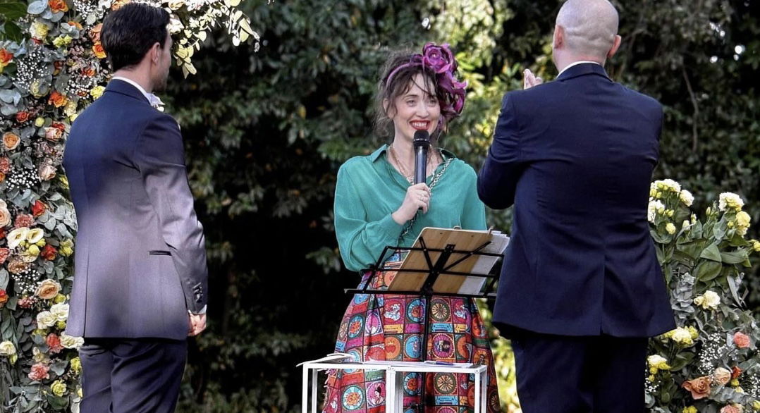 Chiara Francini officia l’unione civile di Silvana Della Magliana con suo marito Federico Berretti article-post
