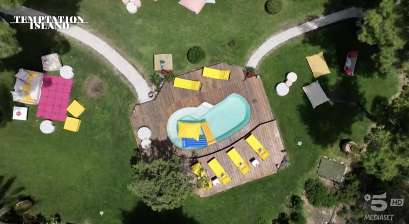 Coppia di Temptation Island, ex naufrago: “Lui andava con una mia amica fino a poco fa” preview