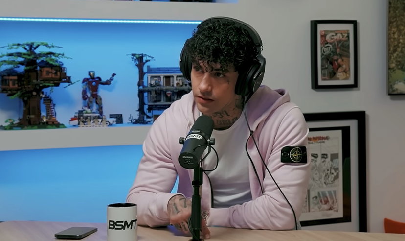 Tony Effe fa scoppiare una polemica: “Io povero, vivevo in 90 mq e una paghetta da 150 euro a settimana” preview