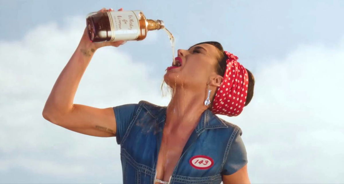 Katy Perry, ecco l’anteprima del video di Woman’s World article-post