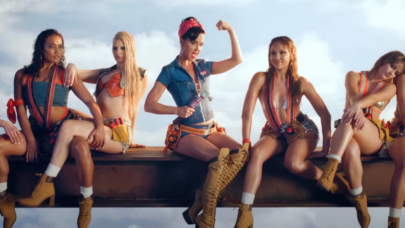 Katy Perry eroina femminista in Woman’s World: il nuovo singolo preview