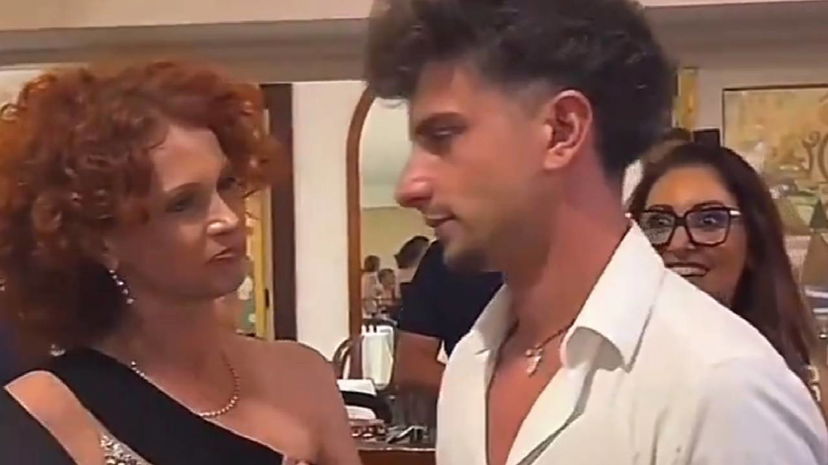 Luzzi e Garibaldi smettono di seguirsi, litigata? Lei spiega cosa succede preview