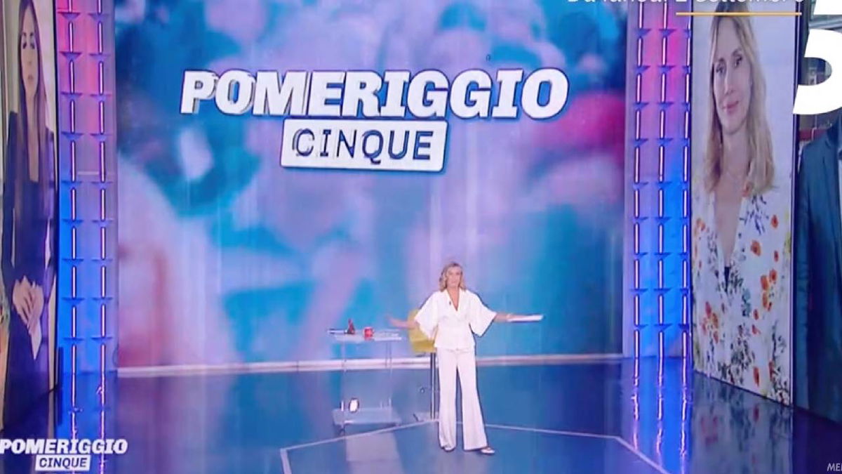 Cambiamenti a Pomeriggio 5: ospiti vip, temi e novità nello studio article-post