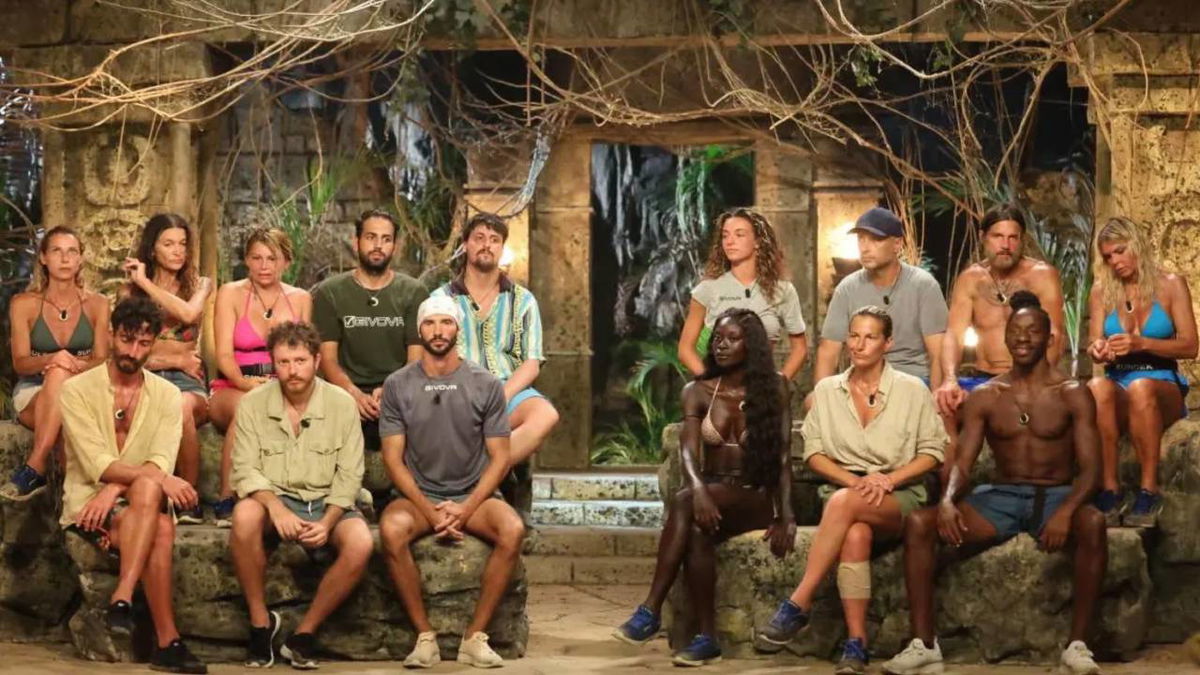 Isola dei Famosi, un ex naufrago: “Ho dormito per strada sulle panchine” article-post