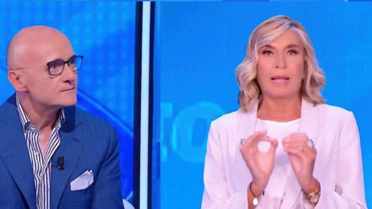 Myrta Merlino fa delle confessioni su Pomeriggio 5: “Momenti di strizza” article-post