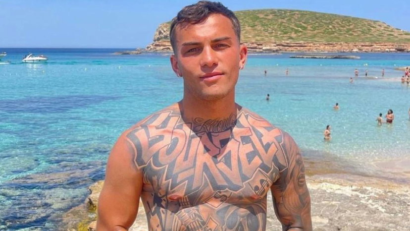 Raul di Temptation Island beccato con una ragazza famosa preview