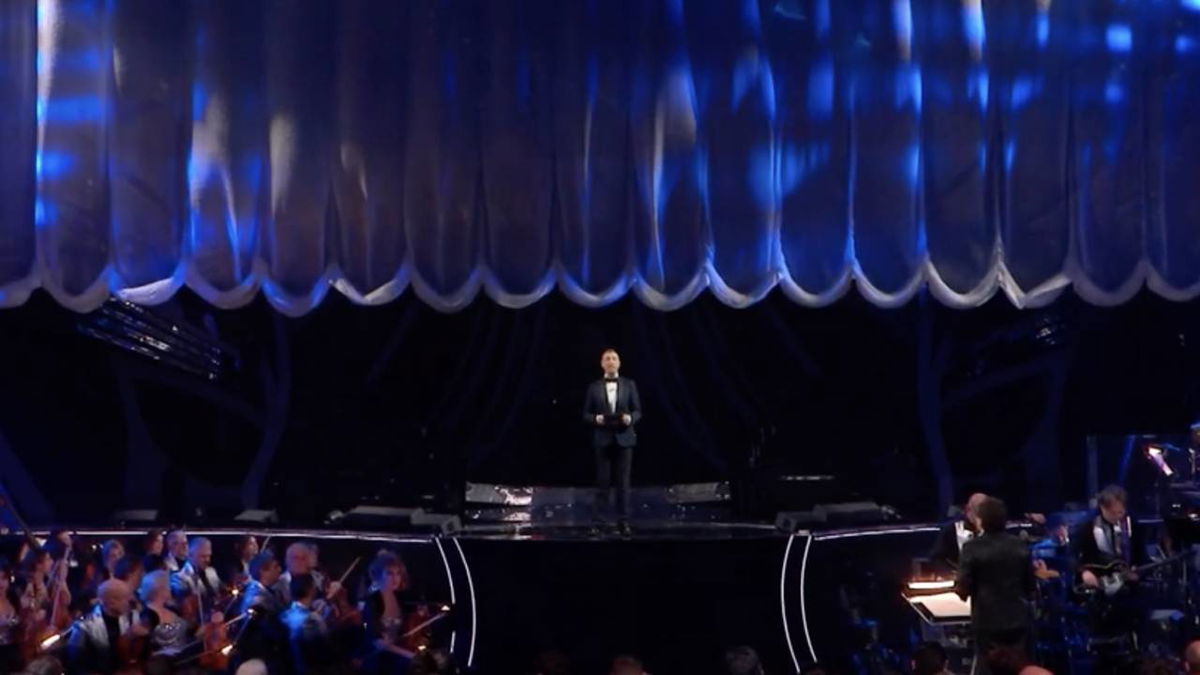 Cantanti di Sanremo 2025, i loro obblighi e il rischio squalifica: cosa non possono fare article-post