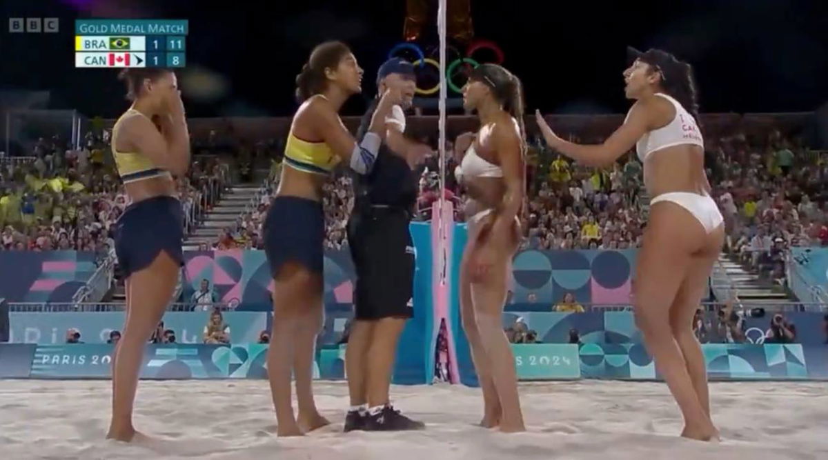 Beach Volley: lite alla finale delle Olimpiadi e il deejay mette una canzone per farle calmare article-post