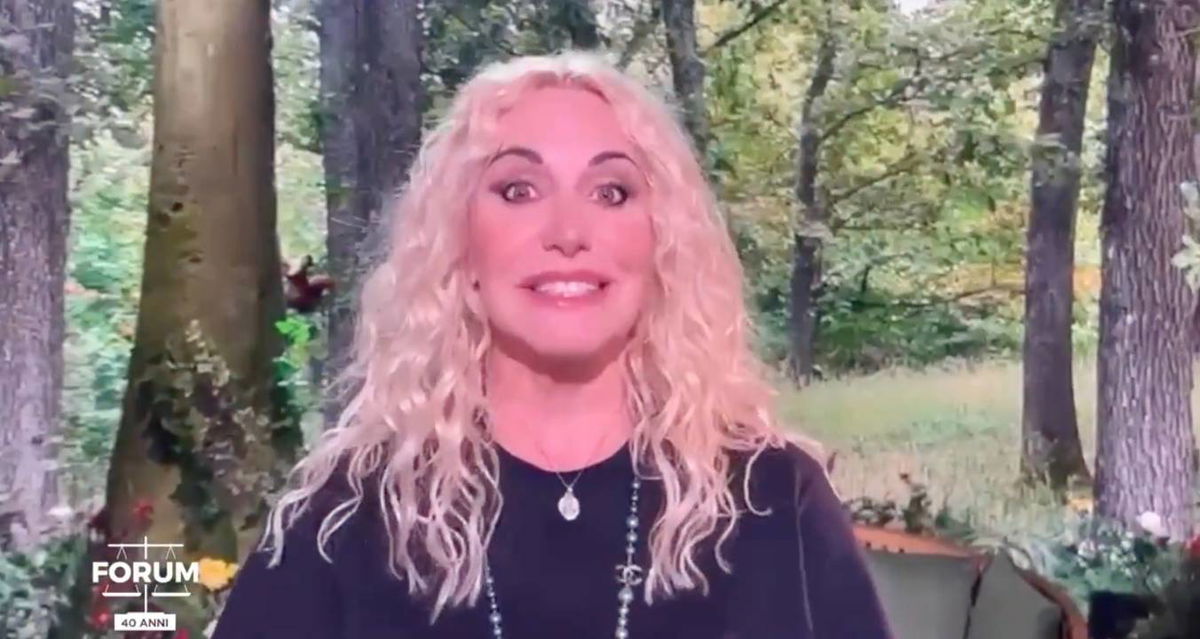 Antonella Clerici manda un video messaggio alla sua competitor Barbara Palombelli article-post