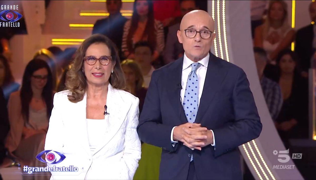 Alfonso Signorini annuncia la squalifica di Lino Giuliano: la sua reazione article-post