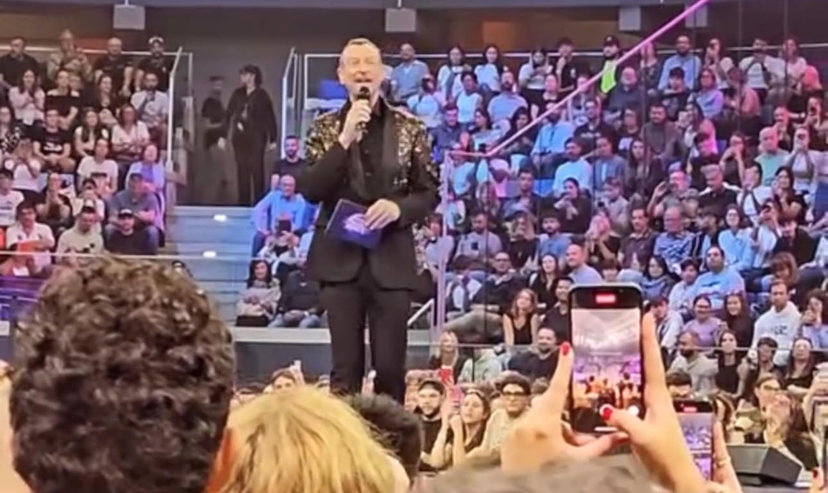 Suzuki Music Party, cantante si esibisce nonostante una richiesta di condanna a 3 anni di carcere preview