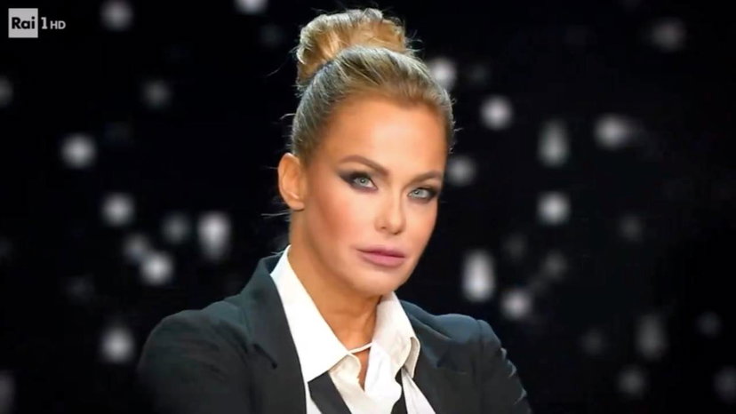 Nota presentatrice critica Sonia Bruganelli in diretta: “Non mi piace” preview