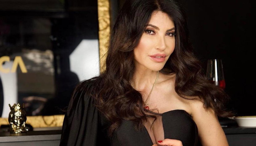 Carmen Di Pietro, cantante vuole denunciarla: “Mi deve mezzo milione di euro” preview