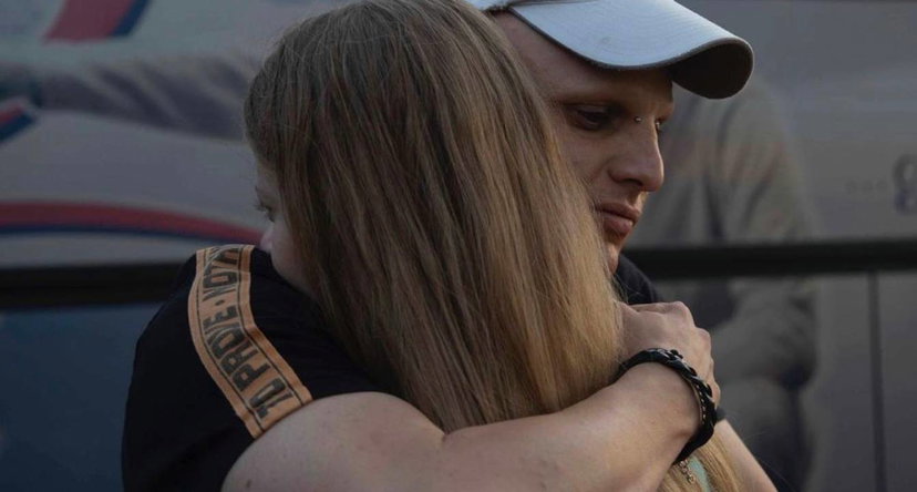 Claudio, il fratello di Sarah Scazzi dice la sua sulla serie e cita l’attore che lo interpreta preview