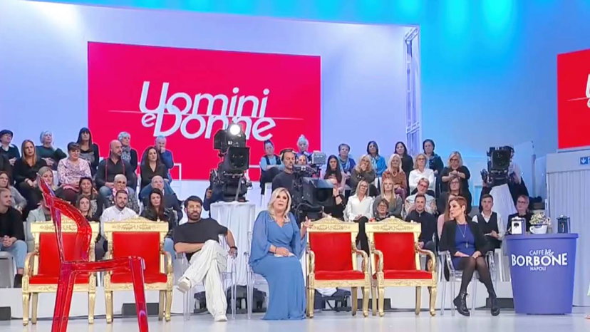 Segnalazione choc a Uomini e Donne: “Dopo ha abbandonato lo studio” preview