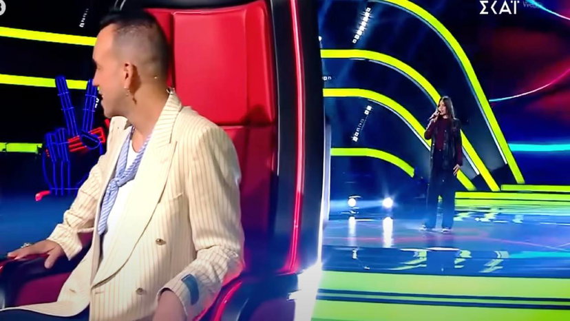 The Voice Grecia: ragazza canta La Noia di Angelina, reazione dei giudici preview