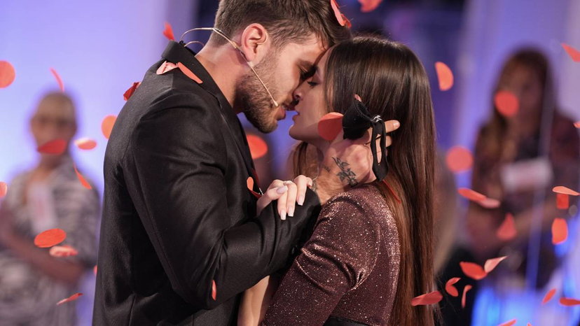 Ex scelta di Uomini e Donne rivela di avere un tumore: “5 anni che ce l’ho” preview