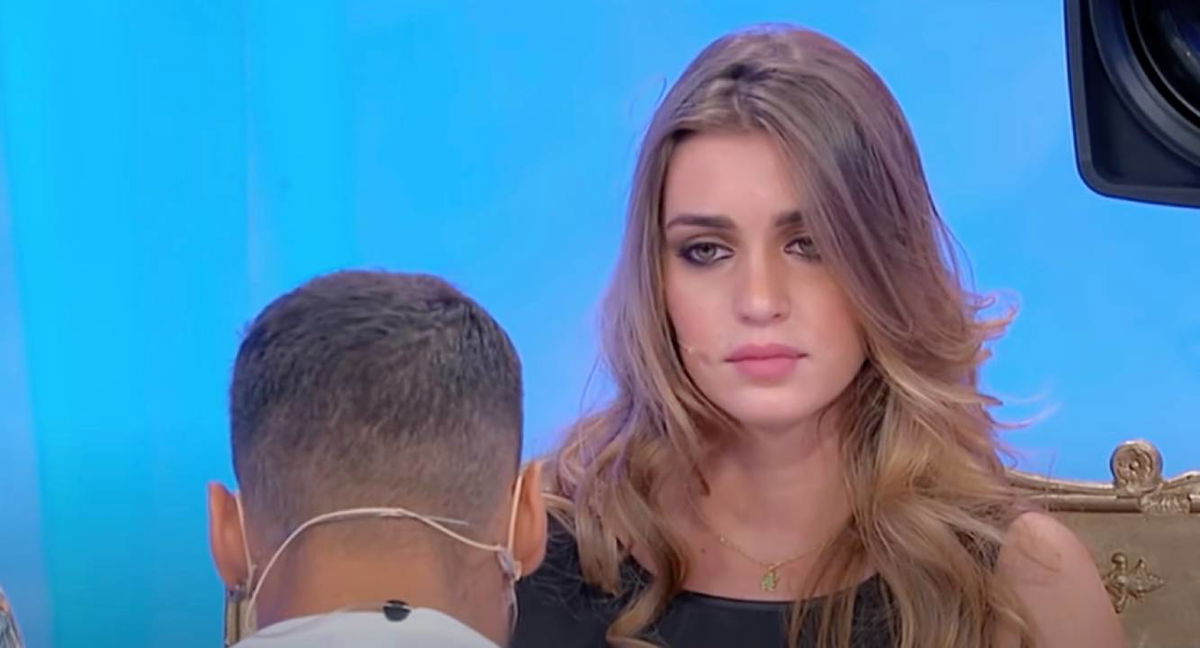 Sara Tozzi si rifà viva su Javier: “A Uomini e Donne avrei scelto lui se non fosse stato allontanato” article-post