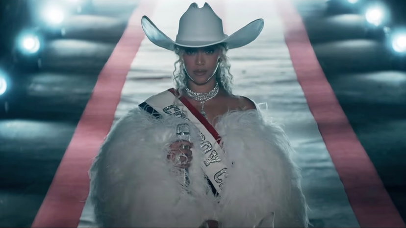 Beyoncé regina dell’Halftime show di Natale, l’esibizione preview