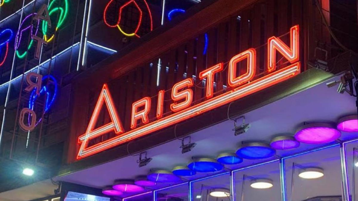 Famosissimo cantante prende male il no a Sanremo: “Arrabbiato nero!” article-post