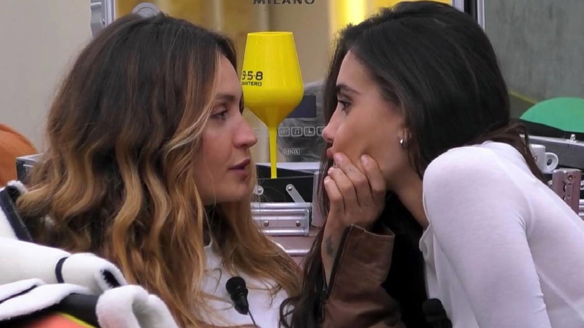 Zeudi e Helena sempre più vicine tra coccole e confessioni: nasce la ship article-post