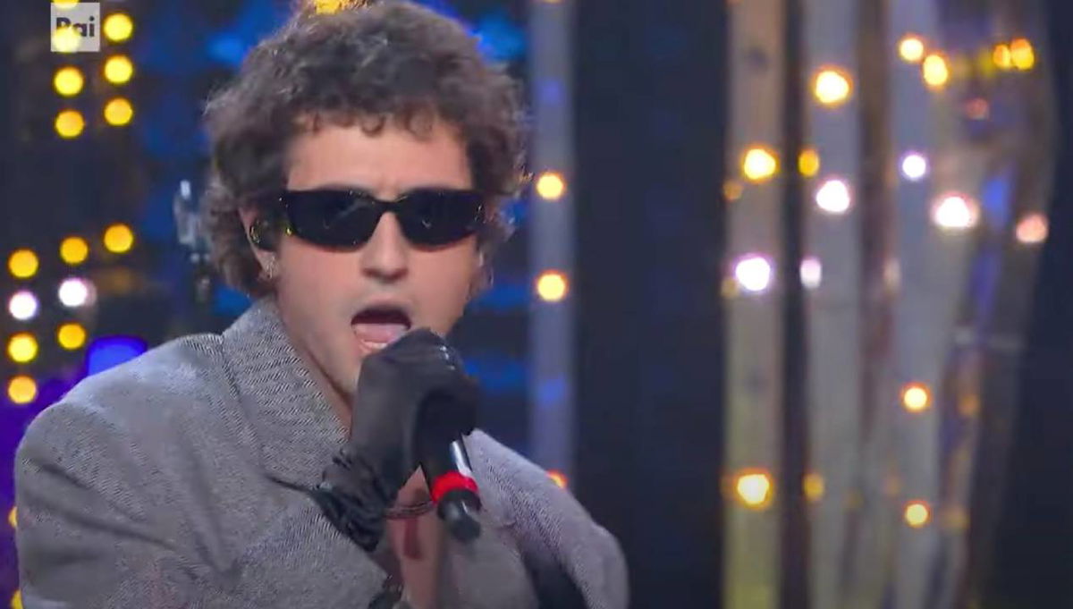Tancredi eliminato a Sanremo Giovani mette mi piace a: “Sembrava la sagra della porchetta, inascoltabili” article-post