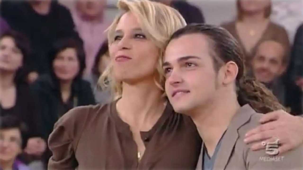 Valerio Scanu: “Gli ultimi 8 anni solo in Rai, da quando ho pestato i piedi a Maria De Filippi”