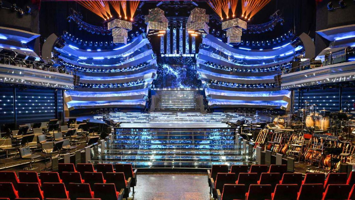 Scenografia di Sanremo 2025, il commento dello scenografo che ha curato i Festival di Amadeus article-post