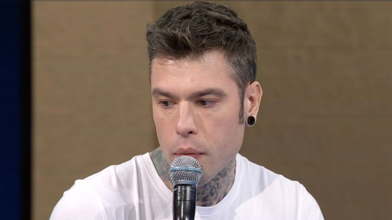 Ritiro in corsa per Fedez da Sanremo? Parla un noto giornalista