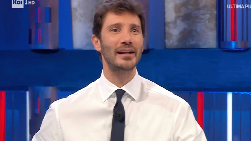 Sanremo, grosso regalo ai genitori, ascolti record: parla De Martino preview